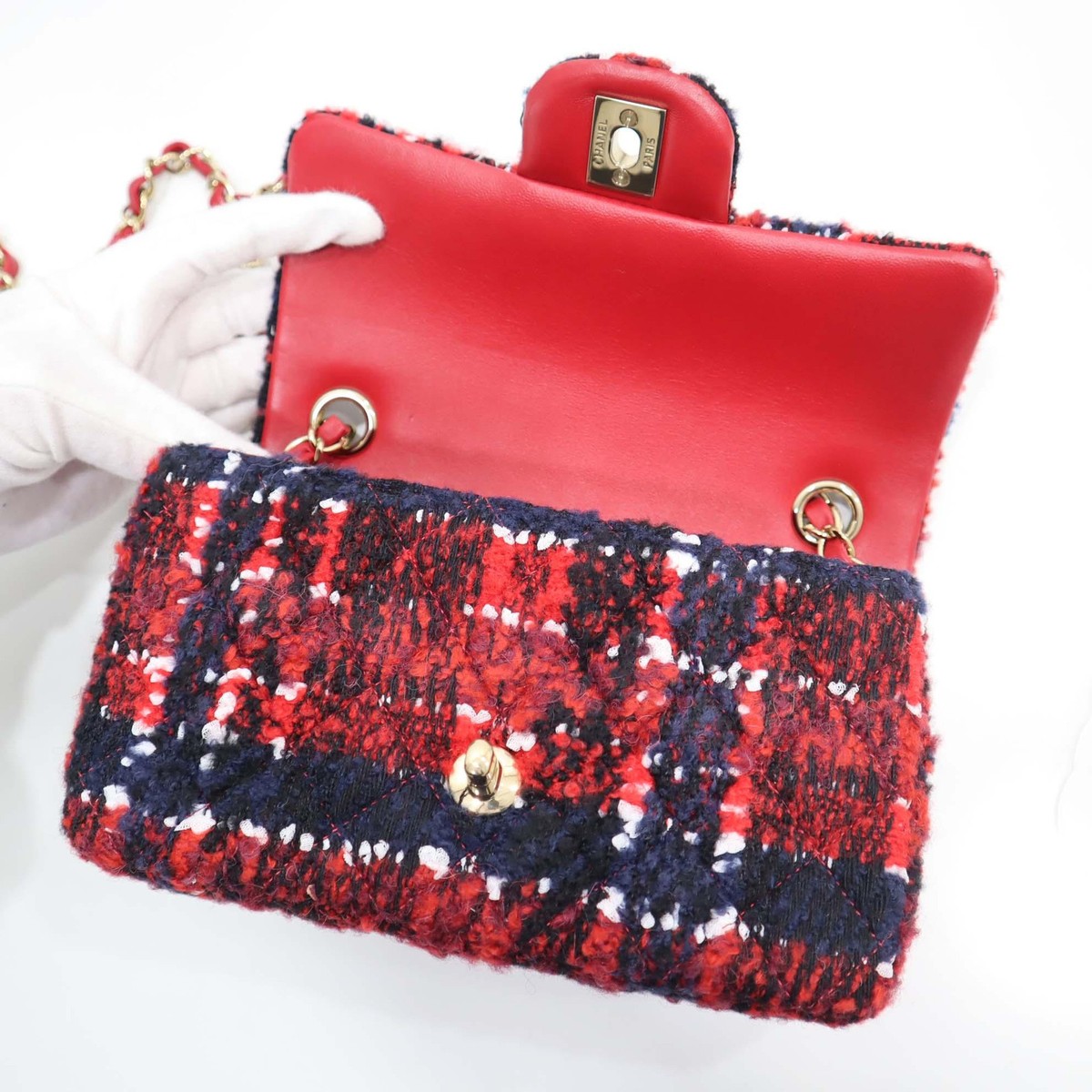 ショルダーバッグ・ポシェット × ヴィンテージ(中古) Chanel Tweed New Mini Crossbody Bag A69900 Chanel 69900 Tweed Shoulder Bag Red x Navy Ladies Box