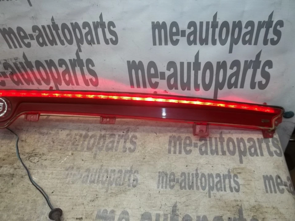 1998-2004 CADILLAC SEVILLE OEM REAR 3RD THIRD BRAKE STOP HIGH MOUNT LAMP LIGHT - Image 3 of 4