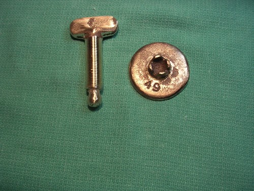Evinrude row boat motor transom pad & screw - Bronze