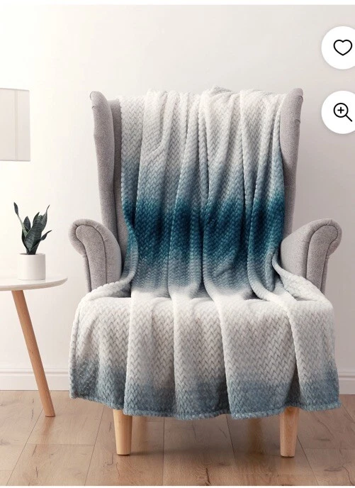 Tiro de felpa de terciopelo verde azulado ombre - Acogedor y cálido acento de cama/sala de estar 50x60 Foto 2 de 4