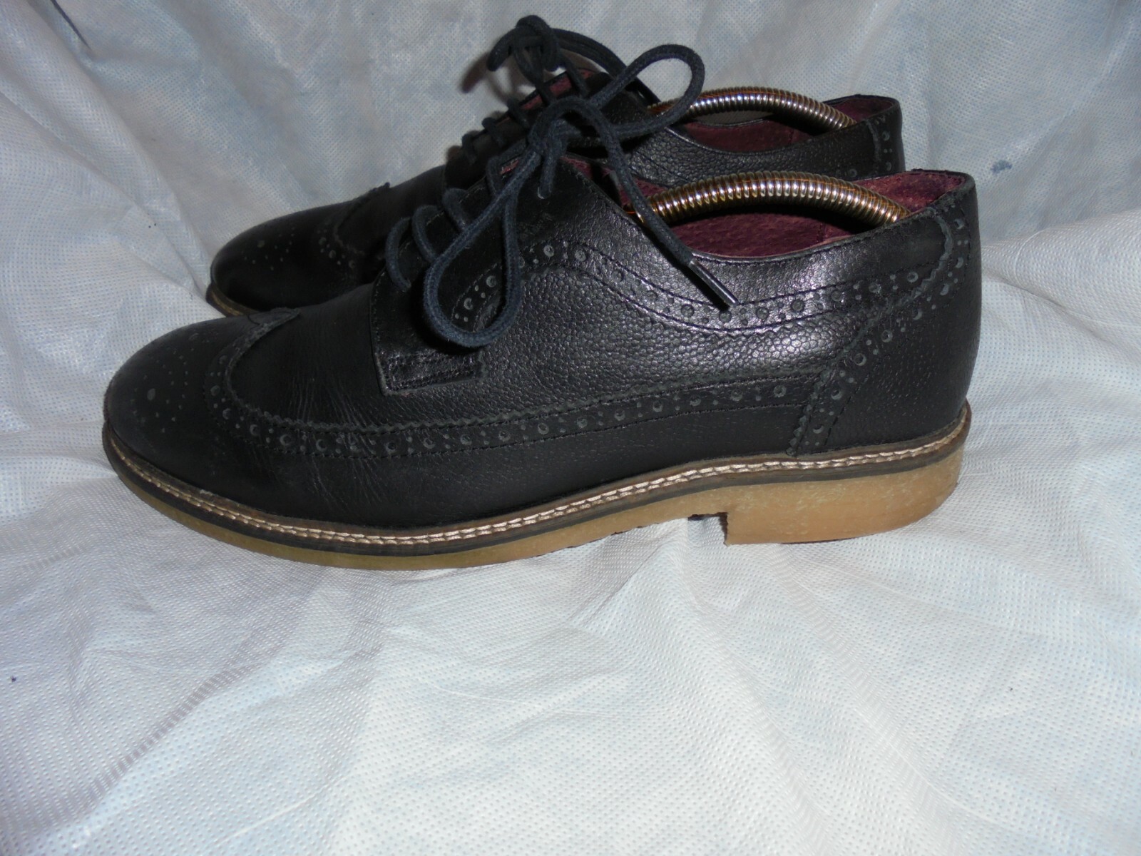 BLACK LEATHER LACE UP BROGUES SHOE SIZE 