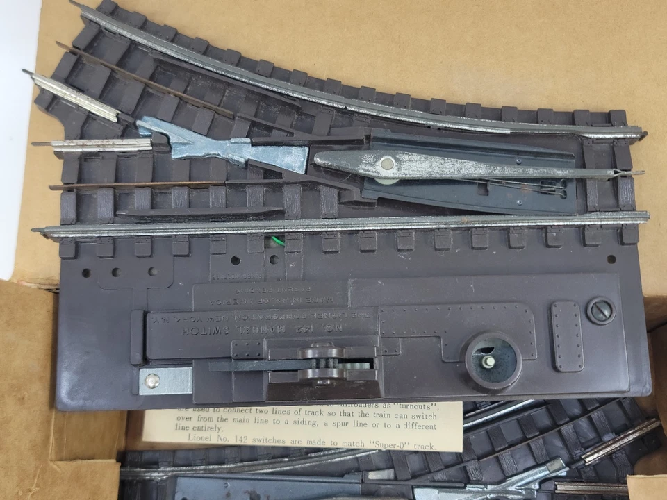 Lionel Trains Manual Control Super "O" Switches 1 Pair W/ Original Box Untested - Image 2 of 4