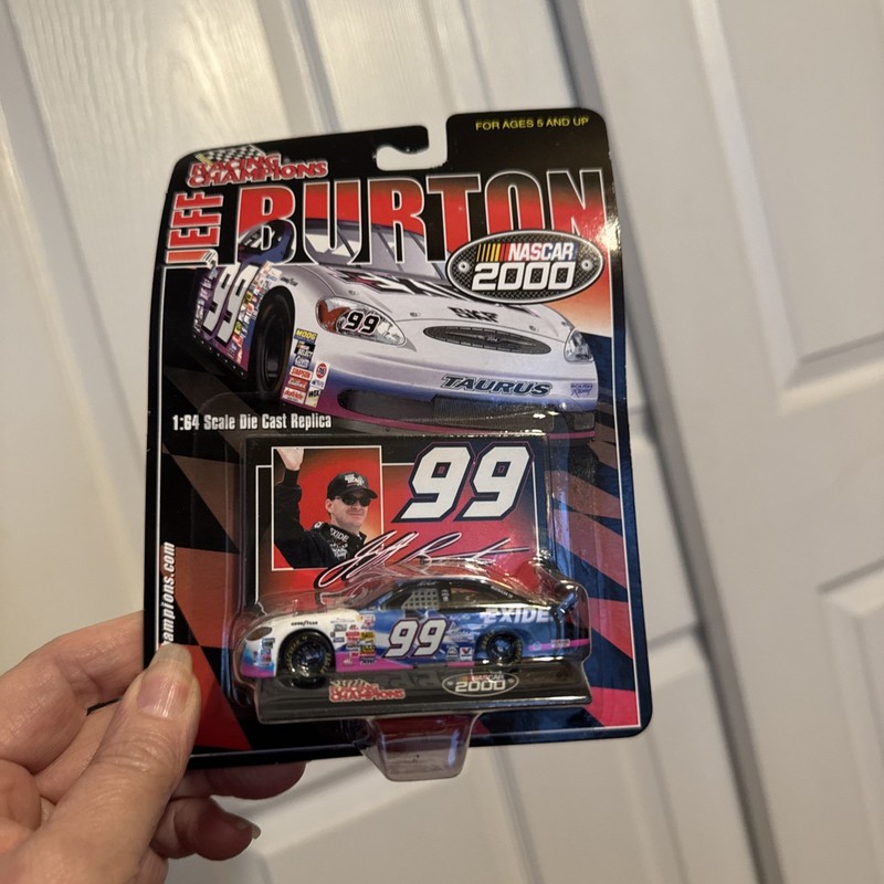 Jeff Burton #99 Exide RACING CHAMPIONS 2000 CAR