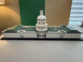 Lego Architecture United States Capitol (21030) No Box