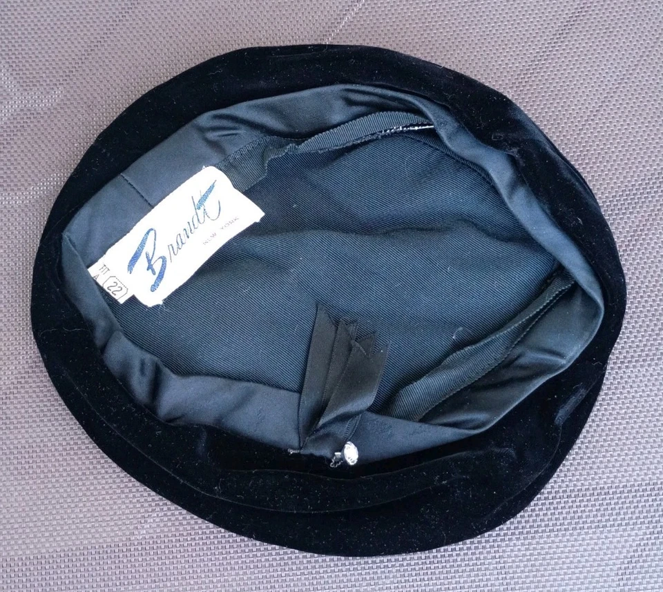 Brandt New York Vintage Ladies Black Velvet Bucket Hat Slouchy Very Unique - Image 3 of 4