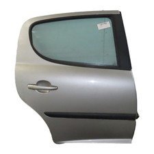 Porte arrière et accessoires Peugeot 104