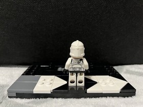 Lego Star Wars Minifigure Clone Trooper Gunner 75182!