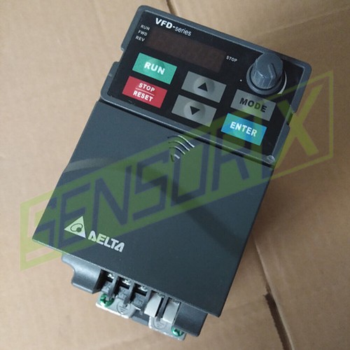 Variateur Delta VFD-E VFD022E43A D'occasion - Fonctionnel, état Correct