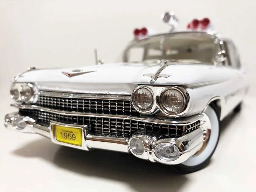 1959 Cadillac Superior Ambulance, by Precision Miniatures, 1/18, White, New. - Image 4 of 4