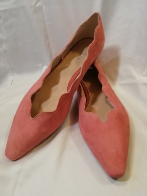 pointed flats uk