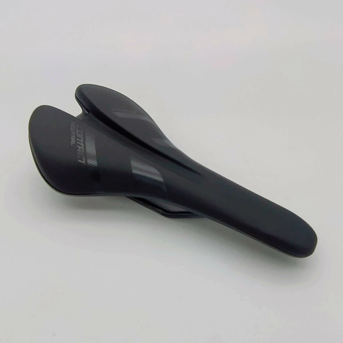 GIANT CONTACT NEUTRAL SADDLE 140 X 275MM Particle Flow For MTB ROAD Black