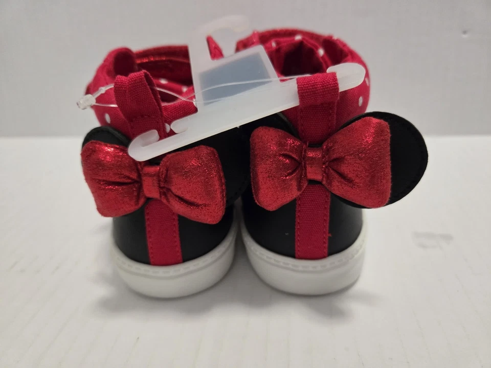 Zapato de tenis Baby Gap Disney's Minnie Mouse niños talla 10 rojo con lunares blancos Foto 2 de 4