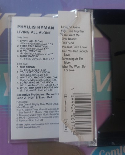 Phyllis Hyman - Living All Alone 1986 UK Philadelphia International TC-PHIL 4001 - Picture 6 of 6