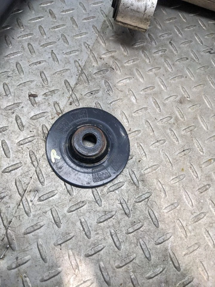 Juego de 4172403 brazo de control suspensión lateral izquierdo nissan pathfinder 2013-2020 Foto 4 de 4