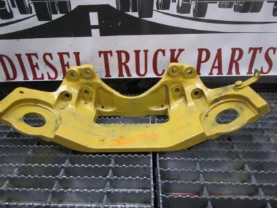 Caterpillar C10 C12 Engine Front Motor support Mount Ford Truck 228-0591 - Image 1 of 4