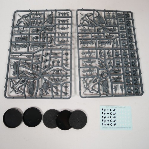Warhammer Age Of Sigmar Stormcast Judicator x5 GW FUORI PRODUZIONE nuovo su sprue - Foto 2 di 4