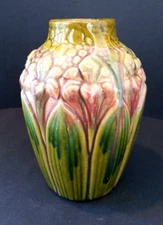 Fantastic Brush McCoy Art Pottery AMARYLLIS   7  1/2"  Vase