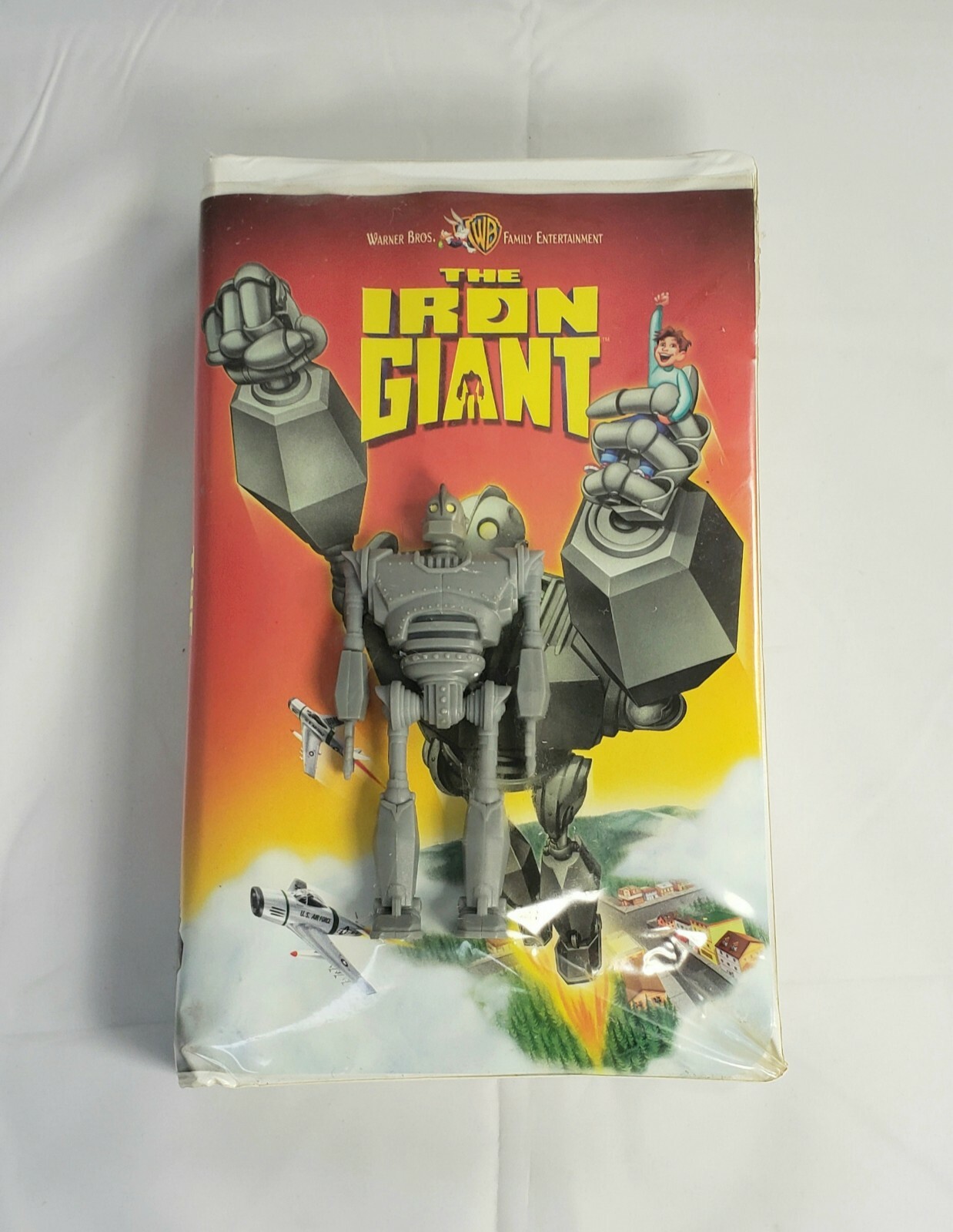 Vintage The Iron Giant VHS Tape With Promo Toy Action Figure 1999 HTF