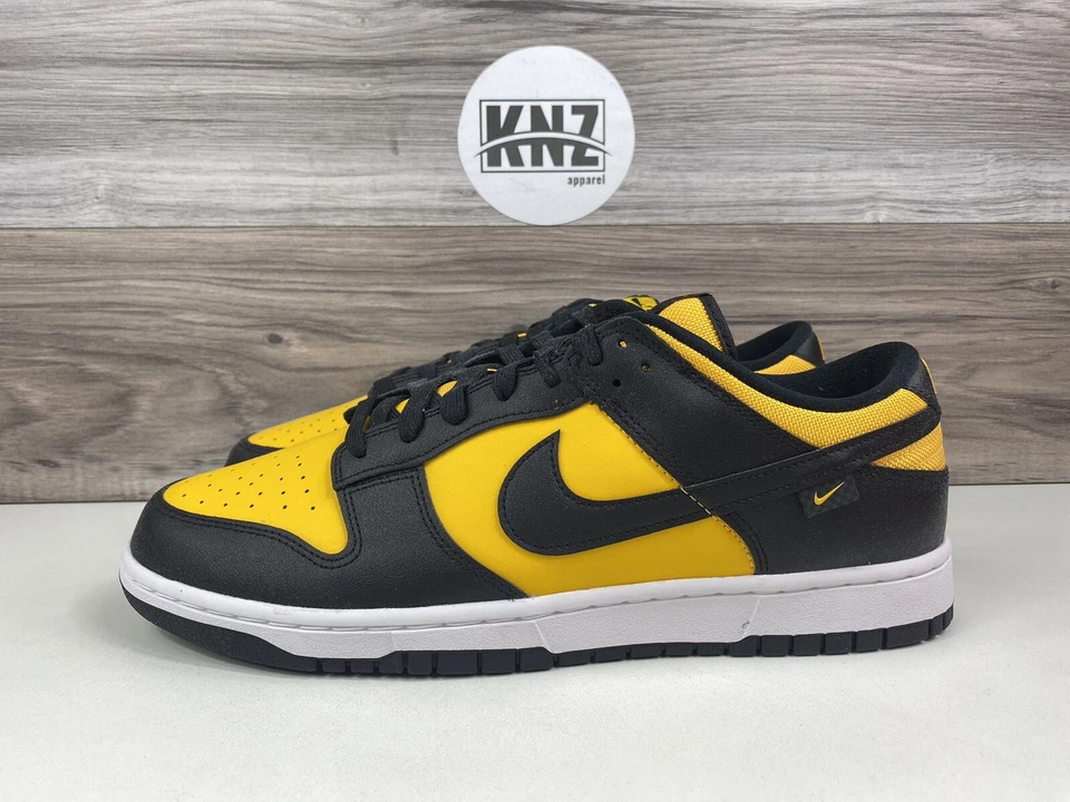 *Zapatos Nike Dunk Low negros universitarios dorados blancos (FZ4618 001) *NUEVOS para hombre Foto 2 de 4