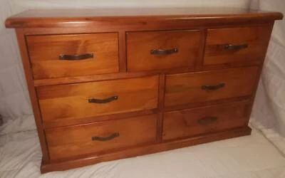 Settler Bedroom Furniture Pkg Queen Bed Dresser Mirror