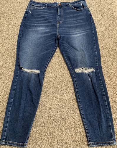 Women's FOREVER 21 SKINNY STRETCH JEANS 