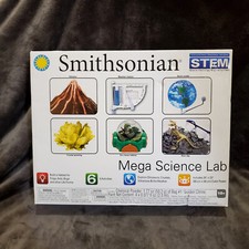 Smithsonian Mega Science Lab, New with box damage