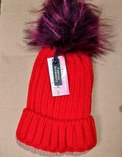 Jack wolfskin kids bobble hat RRP £24