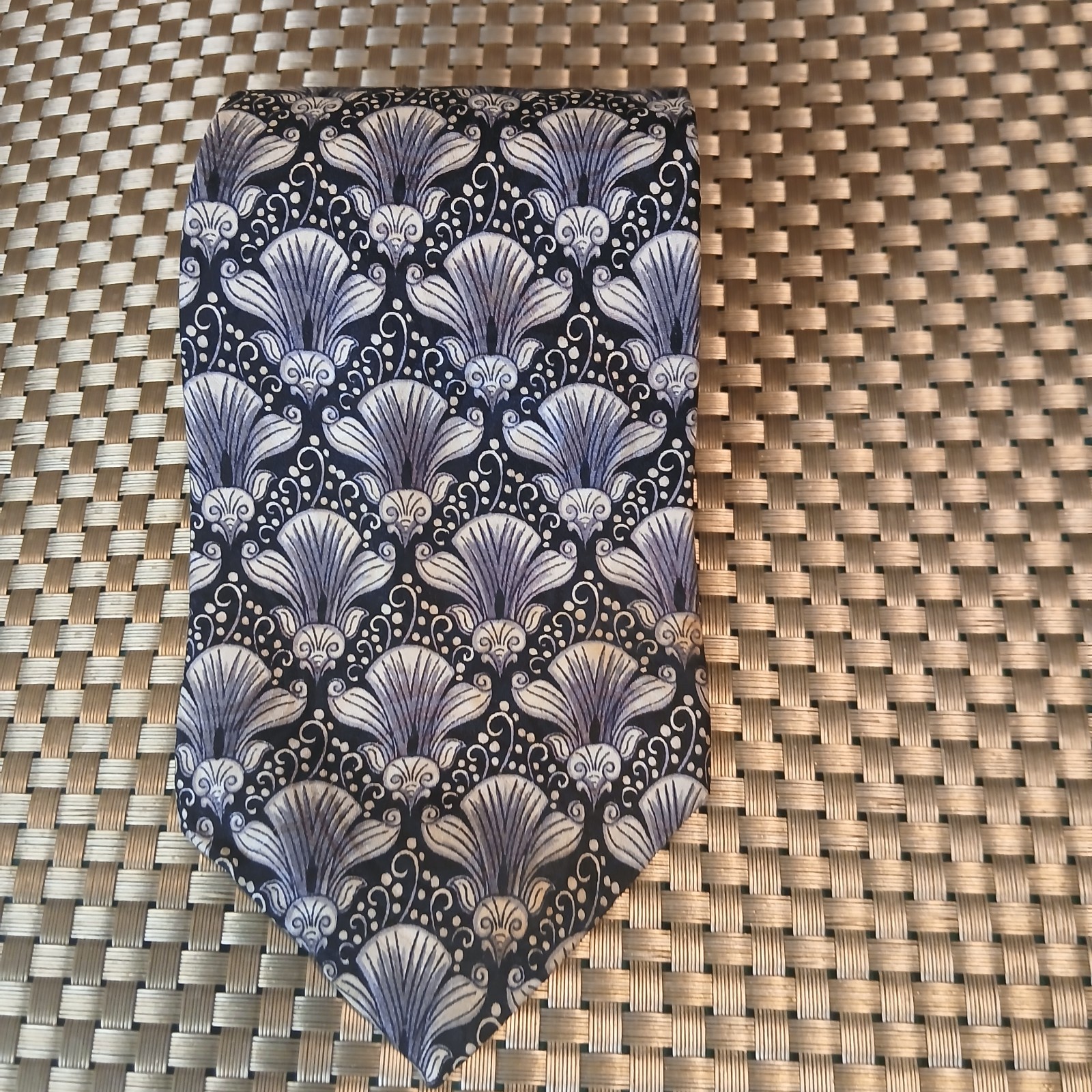 Guy Laroche Diffusion Black/Gray Geometric Neckti… - image 1