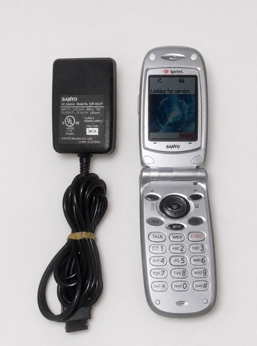 SANYO SCP 5300 Phone with Charger & Battery Included – TESTED, RARE