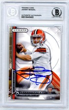 2014 Topps Strata - Johnny Manziel Rookie On Card Auto (RC) Beckett Authentic. rookie card picture