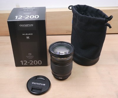 Olympus M4/3 M.Zuiko Digital 3,5-6,3/12-200 mm, OVP,   Top Zustand !