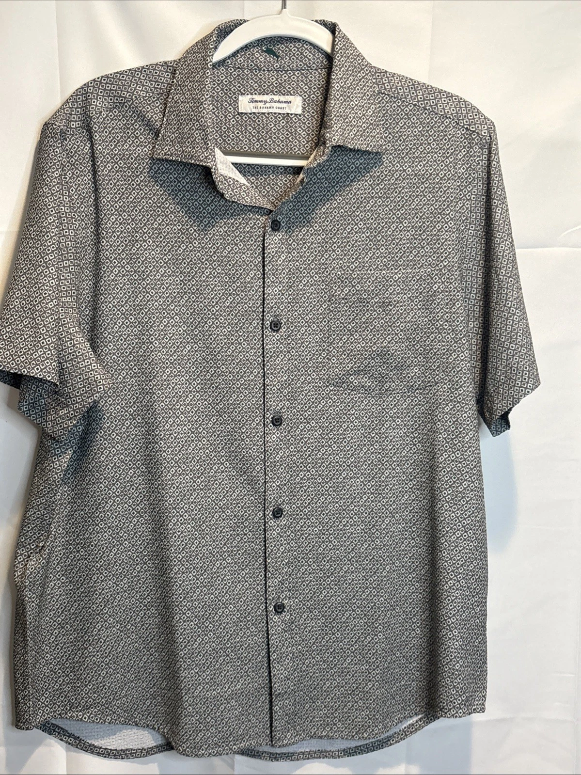 Tommy Bahama The Bahama Coast Aelin Zone Short Sleeve Button-Down Medium