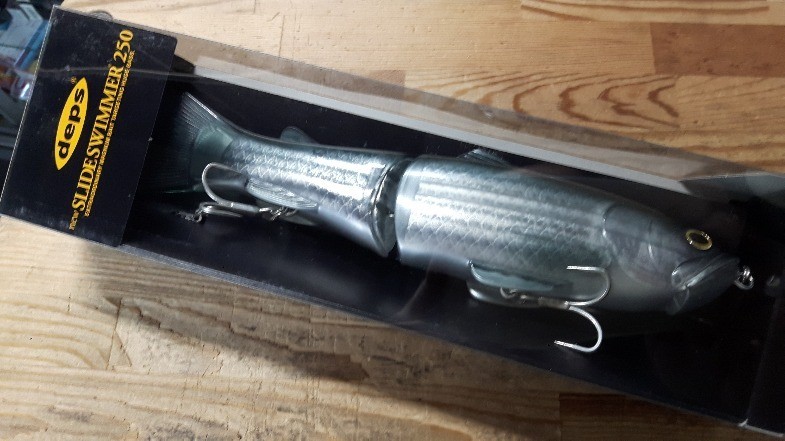 deps New Slide Swimmer 250 Mullet Silver Blue 250mm 6.2oz Big Swimbait Lure Box - Image 4