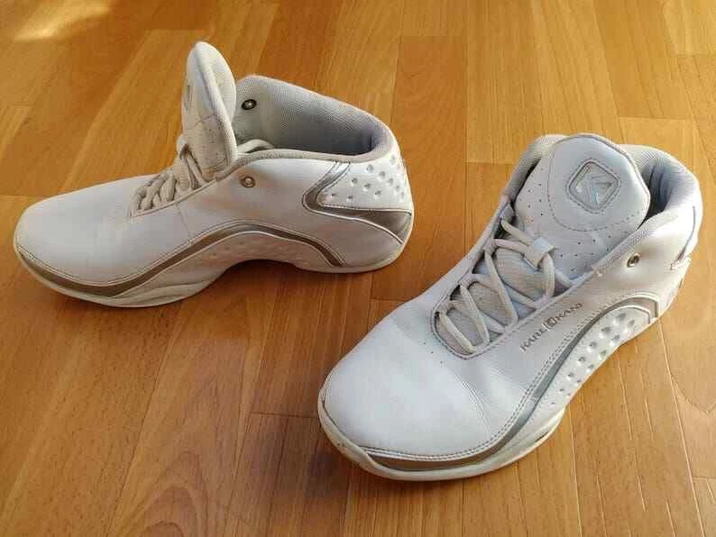 Old school hip store hop shoes