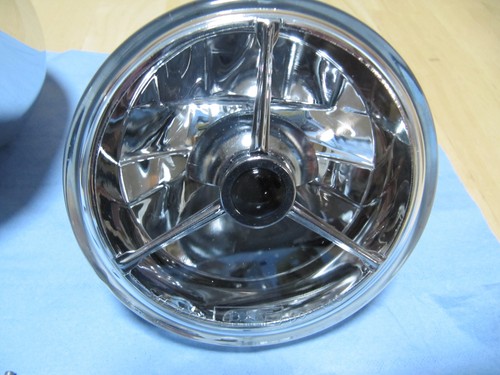 Headwinds 4 1/2" Headlight Housing Polished W/Diamond Cut Blk Tri-Bar DOT Lamp - Picture 18 of 22