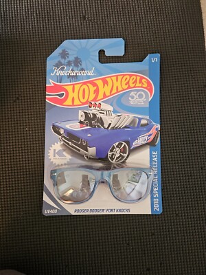 Knockaround Hot Wheels Special Edition Rodger Doger Flame Fort Knocks Sunglasses