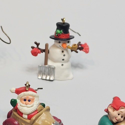Lot Of 22 Vintage Hallmark Miniature Keepsake Christmas Ornaments and Others - Picture 17 of 18