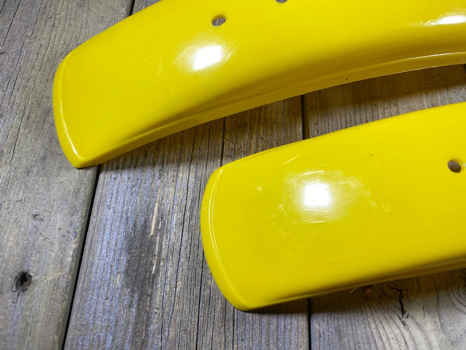 DE COLECCIÓN MX BICICLETA MOTOCROSS AMARILLO PLÁSTICO GUARDABARROS VIEJA ESCUELA BMX MX AMARILLO Foto 2 de 4