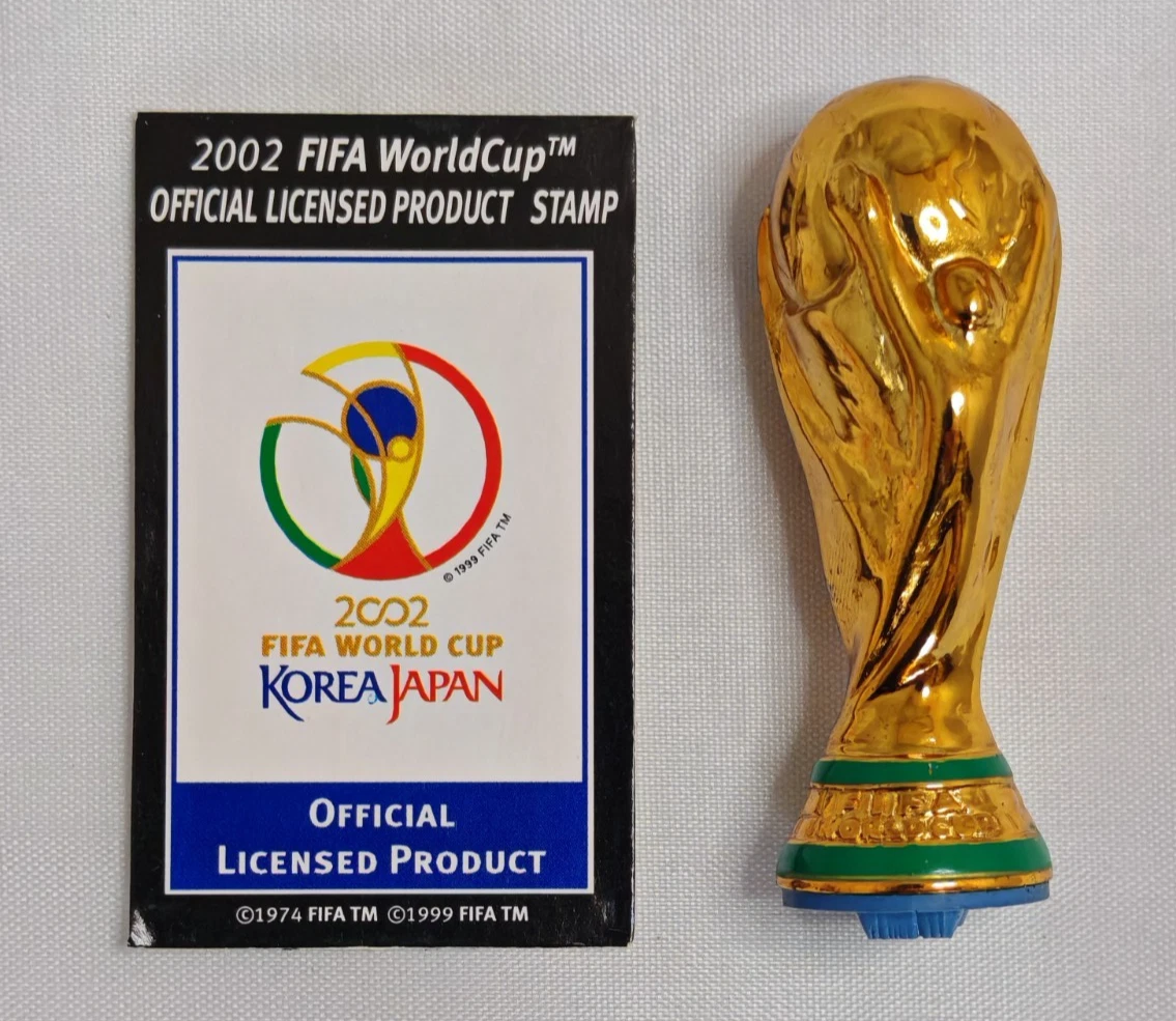 Vintage Bag France 98 Coupe Du Monde 98 Fifa w.Cup, Men's Fashion, Bags