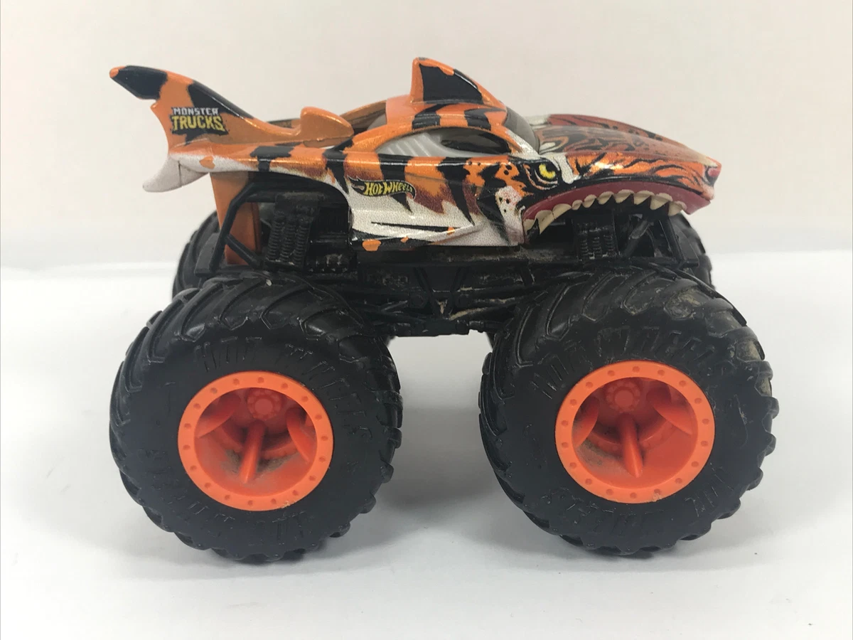 2022最新のスタイル 新品tigershark GANG MONSTER40体限定2/40 OF