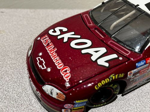 1999 Action KEN SCHRADER #33 Red Skoal Racing Chevy Monte Carlo 1/24 DieCast - Picture 13 of 15