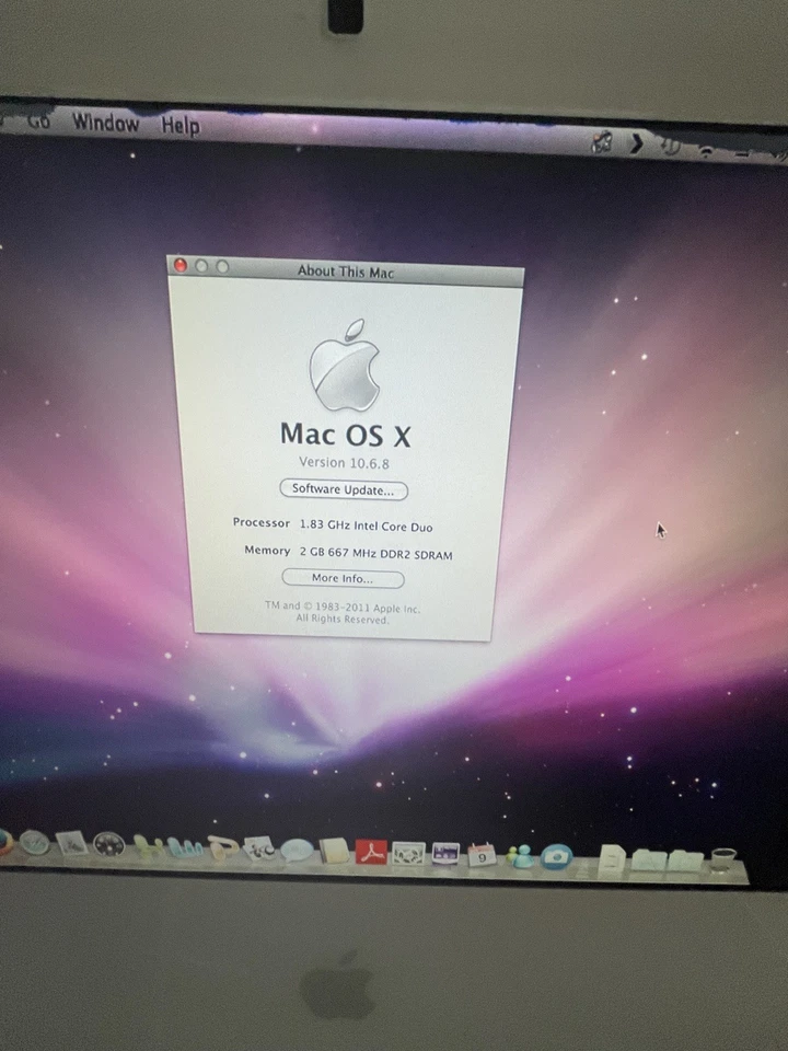 White Apple iMac, 17-inch wide screen computer, 1.83GHz Intel Core Duo - Image 4 of 4