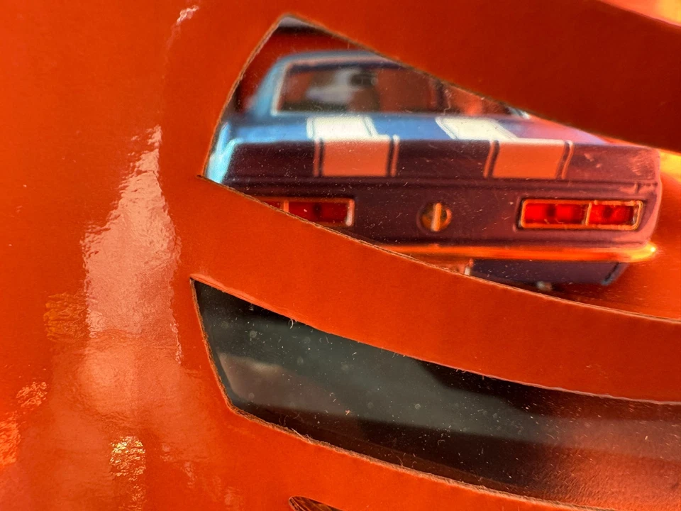 1/18° ROAD SIGNATURE 1967 CHEVROLET CAMARO Z 28 - Photo 2/4