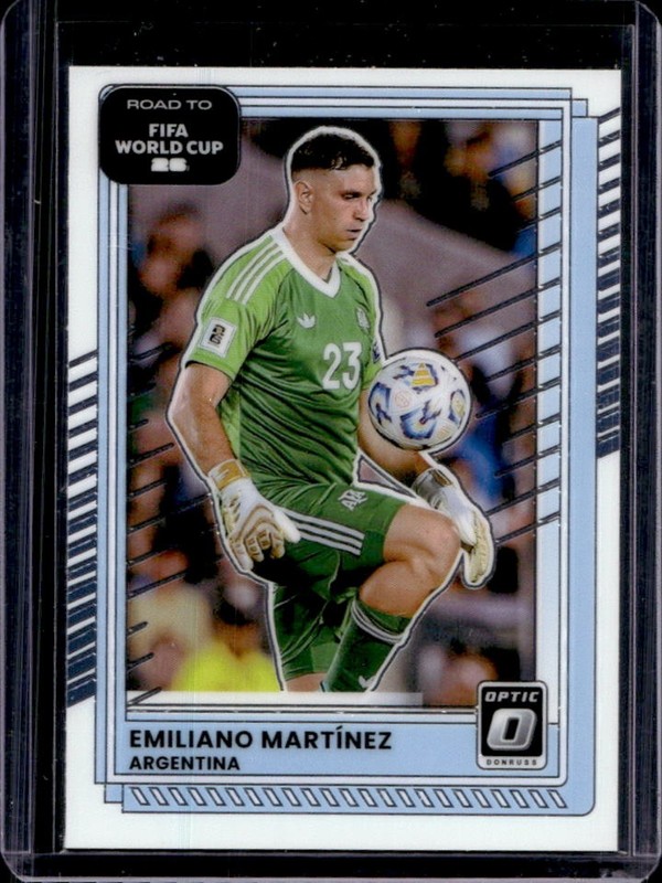 2025-26 Panini Donruss Road to FIFA World Cup 26' Emiliano Martinez Optic #160