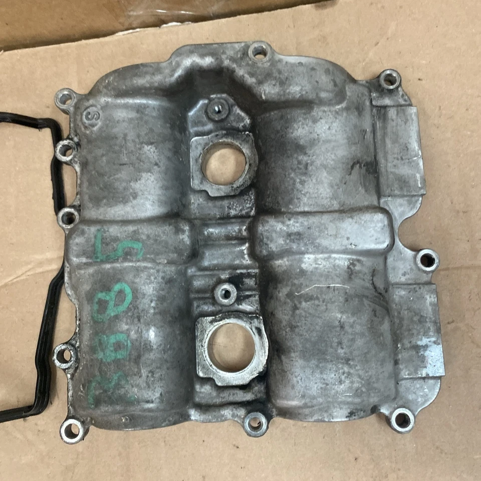 Subaru Crosstrek XV 2.0 2013 2014 2015 lado derecho válvula cubierta motor 4325 Foto 3 de 4