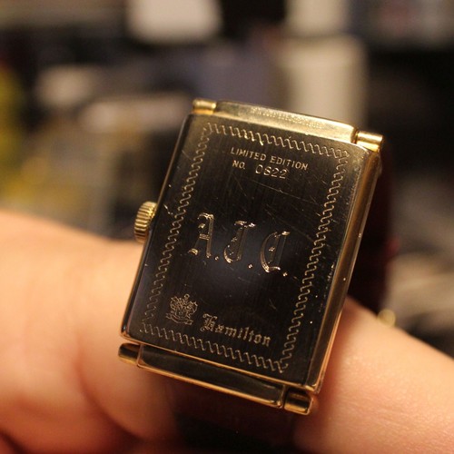Reloj tanque de cuarzo Hamilton Wilshire edición limitada #822 orejeta oscilante no funciona - Imagen 2 de 7