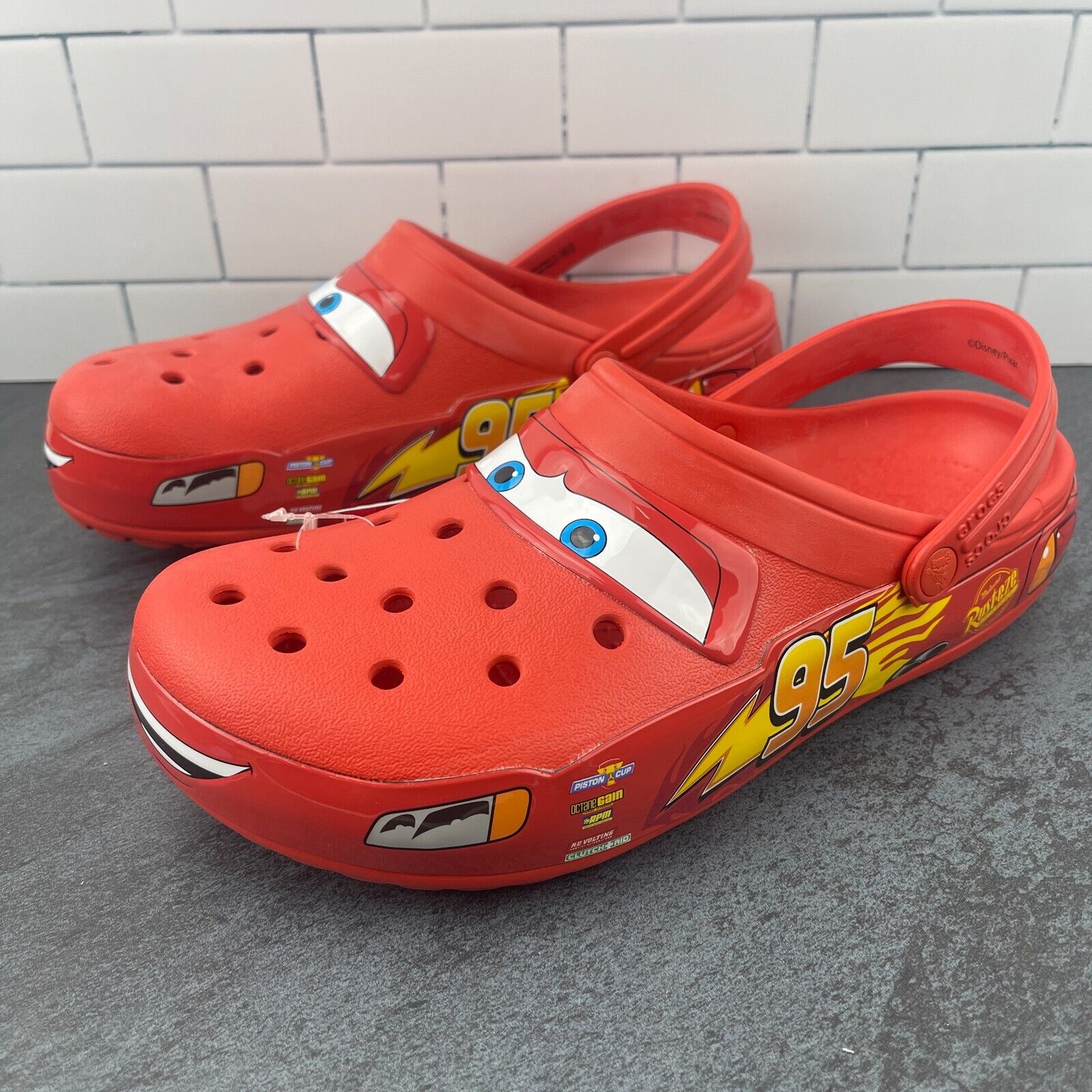 Crocs X Cars Lightning McQueen Clogs Size 11 Mens Flashing Lights Pixar  Disney 191448538818 | eBay