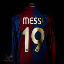 Messi Soccer Jersey Barcelona #19 06/07 Home Long Sleeve Retro Soccer Shirt