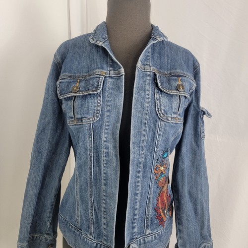 Chico's Women's Blue Denim Jean Jacket Paisley Embroidered Accent Sz 1 Small / 8 - Picture 3 of 8