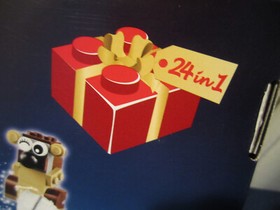 LEGO Seasonal: Christmas Build-Up (40222) - opened - all pieces included